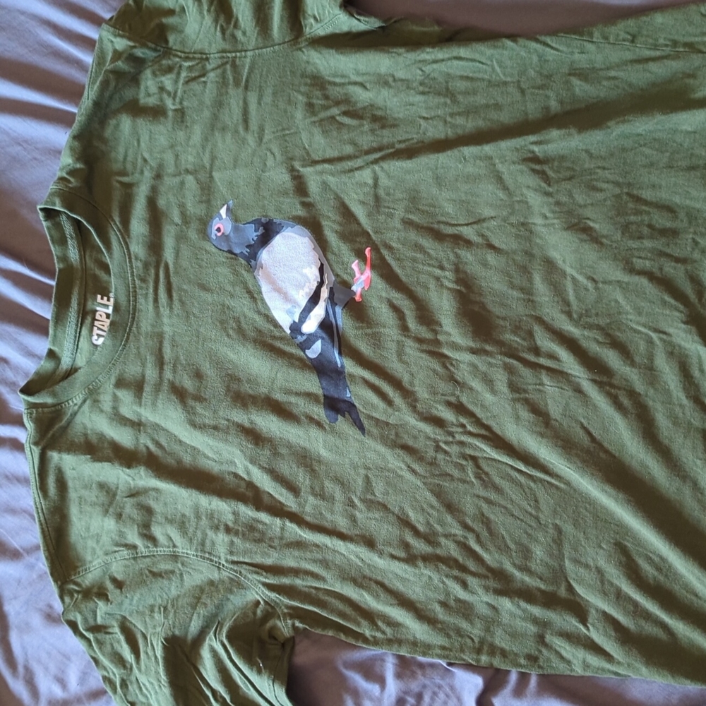 Long sleeve *Staple brand